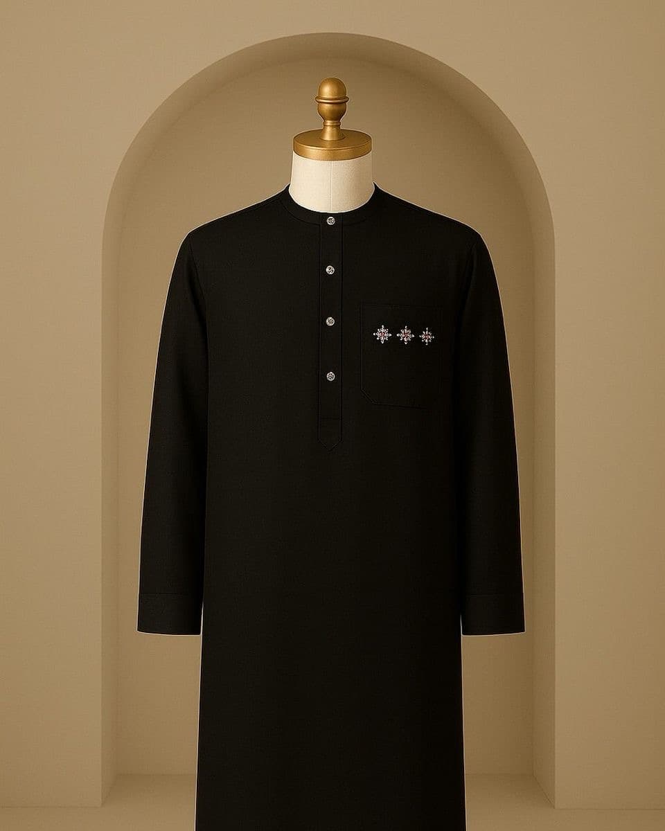 Embroidered kaftan